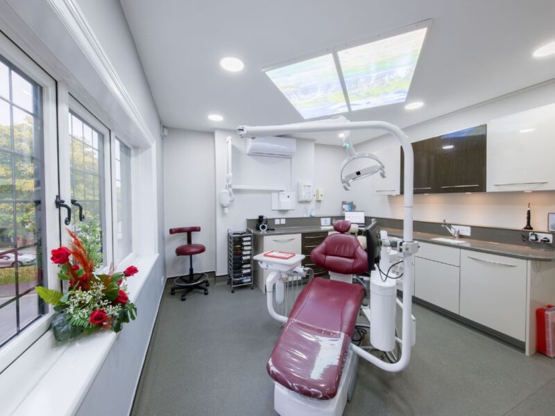Sutton Dental & Implant clinic treatment room